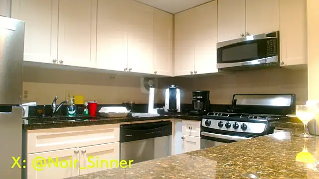 sinnernoir online show from 02-22-26, 04:04