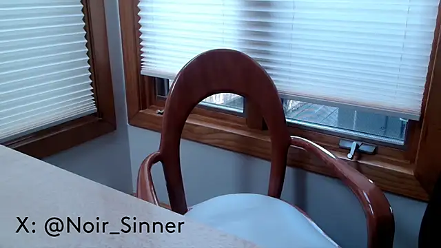 sinnernoir online show from 11-12-25, 04:11