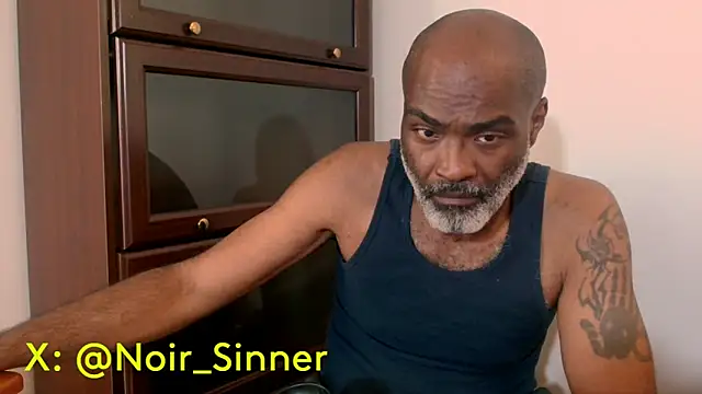 Snapshot of sinnernoir chatting on 05-13-26, 11:34 sinnernoir online show from 05-13-26, 11:34