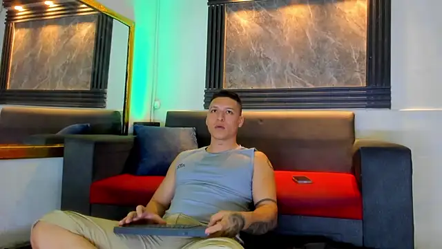 Duodreamhot online show from 06-11-26, 04:42