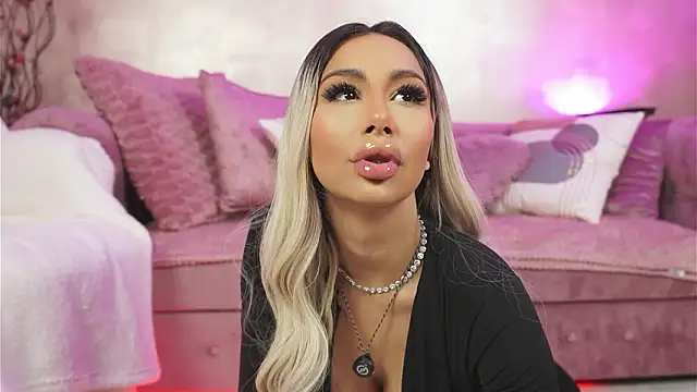 GoldenAmber online show from 03-13-26, 05:45