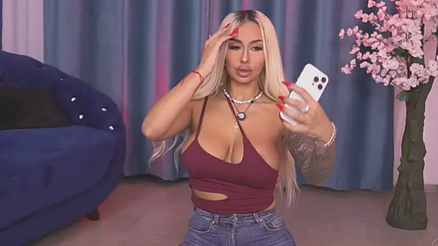 GoldenAmber online show from 10-14-25, 04:35