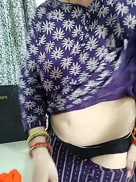 Snapshot of Cute-Aadhvita chatting on 06-18-26, 01:48 Cute-Aadhvita online show from 06-18-26, 01:48