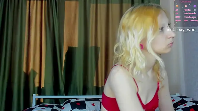 Lexy-Woorhez online show from 03-15-26, 11:28