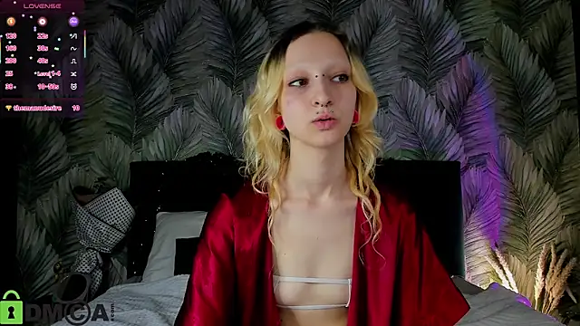 Lexy-Woorhez online show from 12-22-25, 11:32