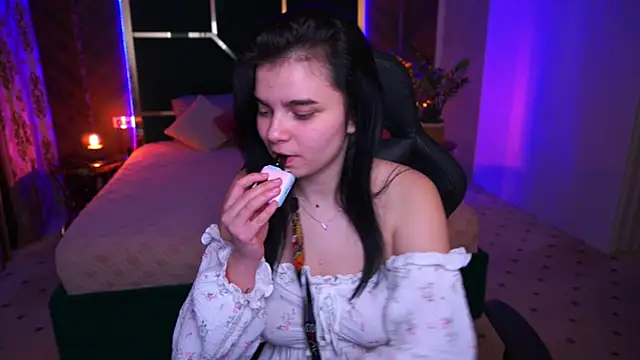 ShinyShyy online show from 03-03-25, 04:36