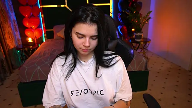 ShinyShyy online show from 02-23-25, 04:57