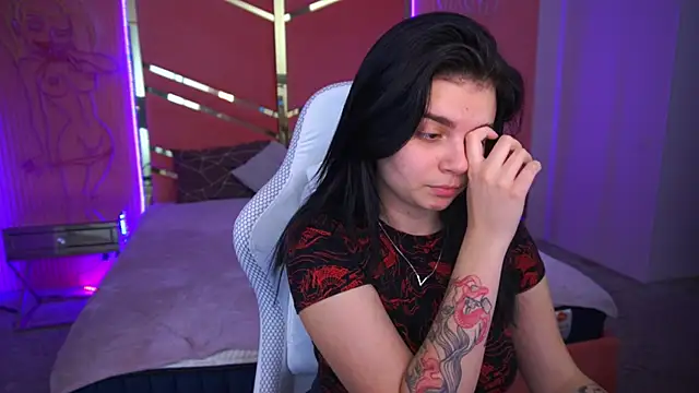 ShinyShyy online show from 02-07-25, 01:11