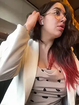 VikiDemi online show from 03-02-25, 01:42