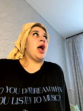 VikiDemi online show from 10-01-25, 01:37