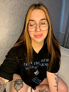 VikiDemi online show from 09-26-25, 06:53