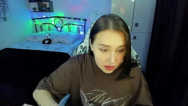 LinaTruly online show from 11-06-25, 08:35