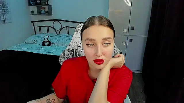 LinaTruly online show from 11-20-25, 09:58