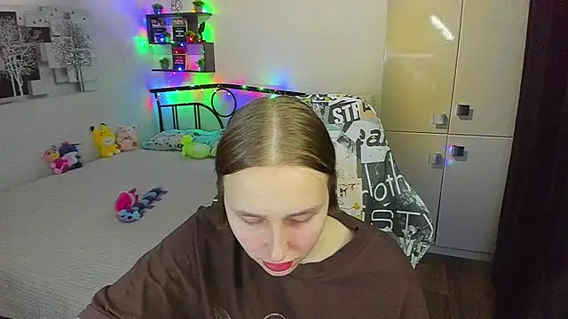 LinaTruly online show from 05-01-26, 09:09