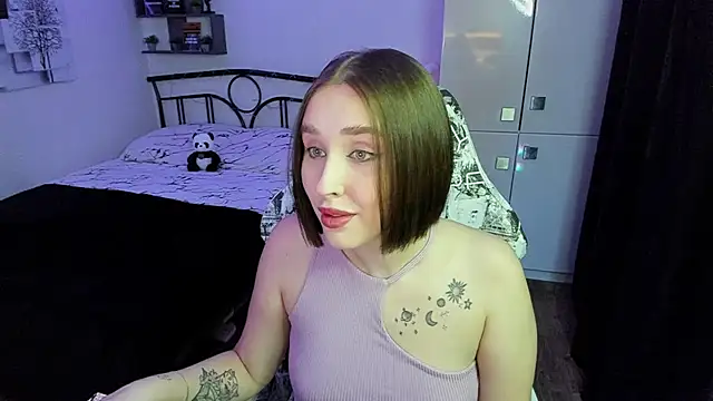 LinaTruly online show from 11-24-25, 08:53