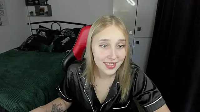 LinaTruly online show from 09-11-25, 09:48