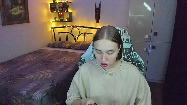 LinaTruly online show from 06-30-26, 09:04