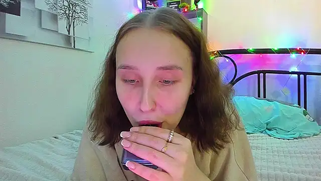 LinaTruly online show from 03-26-26, 10:18