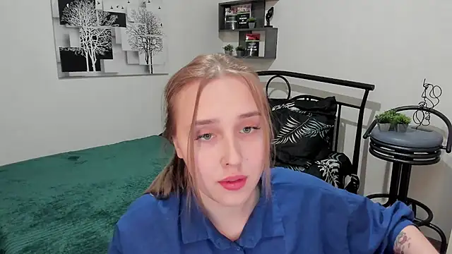 LinaTruly online show from 03-04-25, 11:22