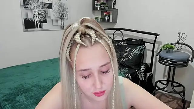 LinaTruly online show from 02-26-25, 08:58