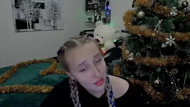 LinaTruly online show from 12-14-24, 11:12