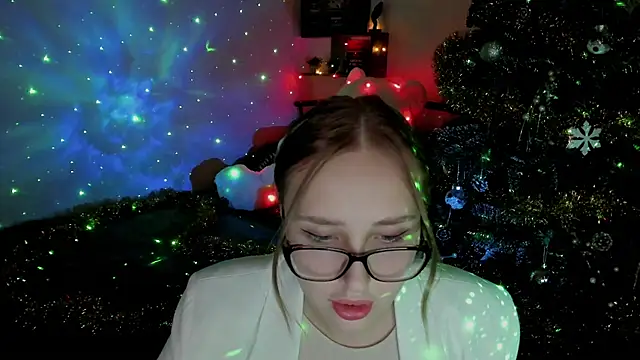 LinaTruly online show from 12-30-24, 08:25