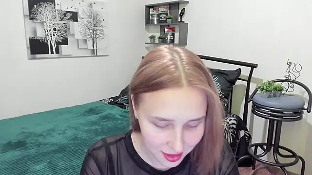 LinaTruly online show from 01-17-25, 09:28