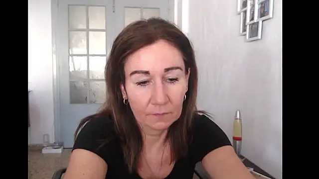 Snapshot of TamaraSweetxo chatting on 06-18-26, 04:12 TamaraSweetxo online show from 06-18-26, 04:12