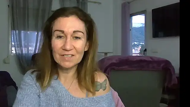 TamaraSweetxo online show from 04-26-26, 07:00
