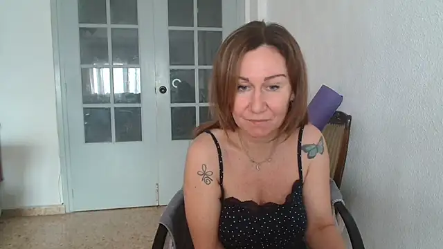 Snapshot of TamaraSweetxo chatting on 02-26-25, 11:32 TamaraSweetxo online show from 02-26-25, 11:32