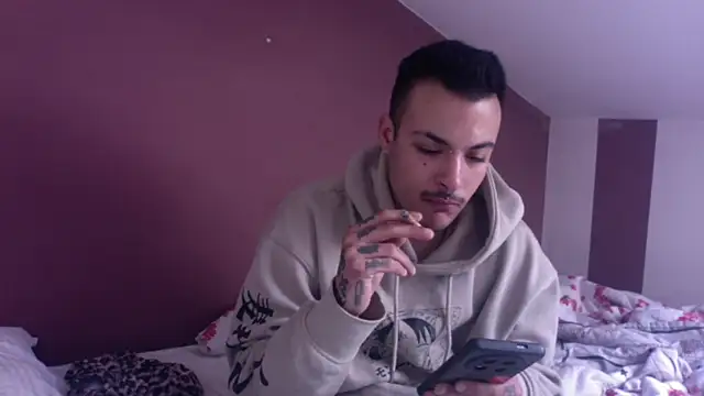 Snapshot of FTM98xxx chatting on 03-16-26, 01:15 FTM98xxx online show from 03-16-26, 01:15