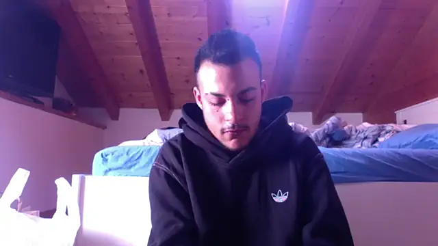 Snapshot of FTM98xxx chatting on 02-21-26, 10:17 FTM98xxx online show from 02-21-26, 10:17