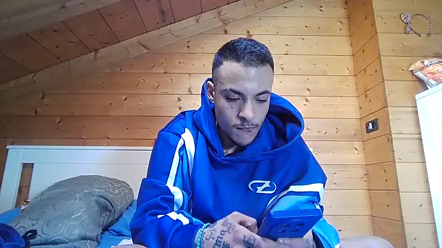 Snapshot of FTM98xxx chatting on 02-13-26, 10:37 FTM98xxx online show from 02-13-26, 10:37