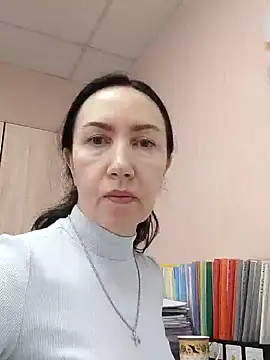 SweetBerryBella online show from 03-18-25, 11:11