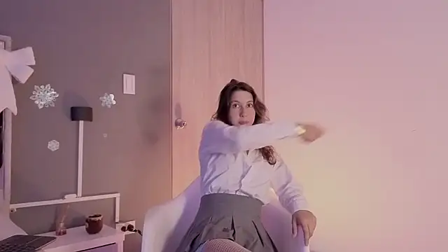 jolie lov online show from 11-28-25, 01:22