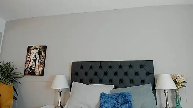 Robin Rief online show from 10-02-25, 03:32