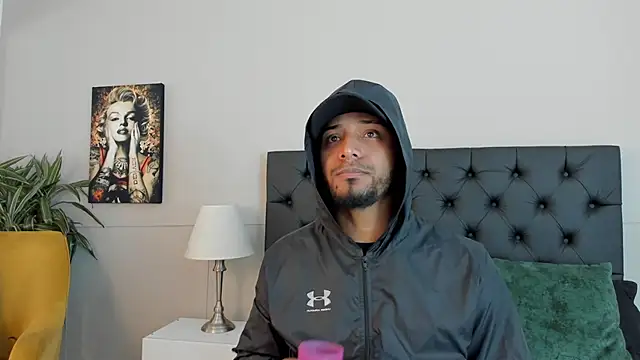 Robin Rief online show from 10-15-25, 03:16