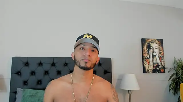 Robin Rief online show from 10-19-25, 03:20