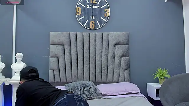 Robin Rief online show from 03-30-26, 07:59