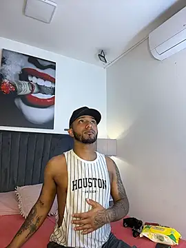 Robin Rief online show from 02-12-26, 04:45