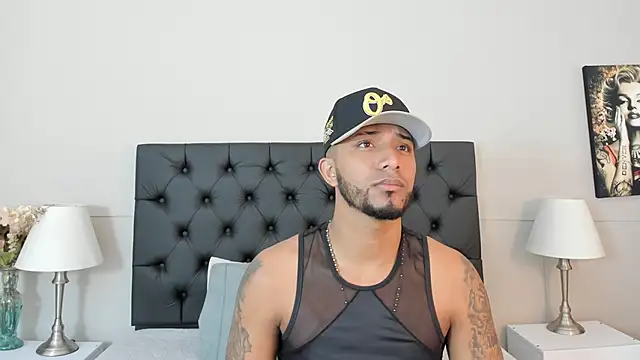 Robin Rief online show from 10-07-25, 03:40