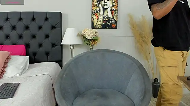 Robin Rief online show from 03-12-25, 03:24