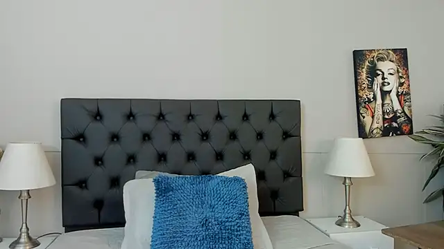 Robin Rief online show from 10-01-25, 03:33