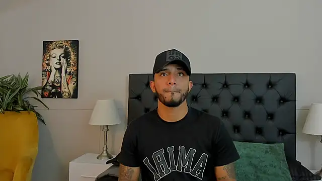 Robin Rief online show from 10-13-25, 03:41