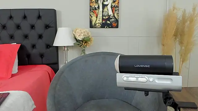 Robin Rief online show from 03-21-25, 03:22