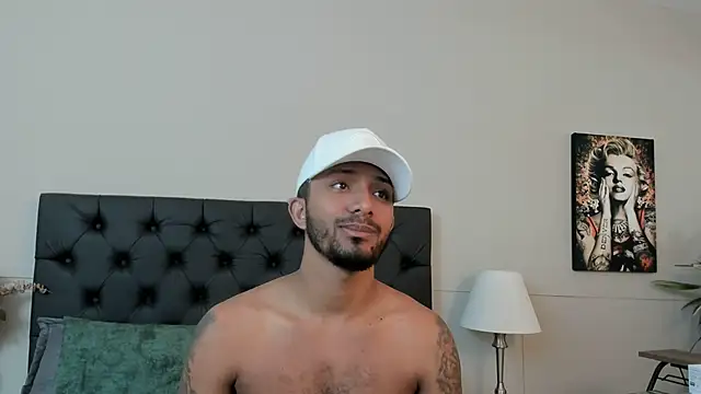 Robin Rief online show from 09-20-25, 03:33