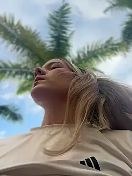 NicoleCut online show from 04-03-26, 10:05