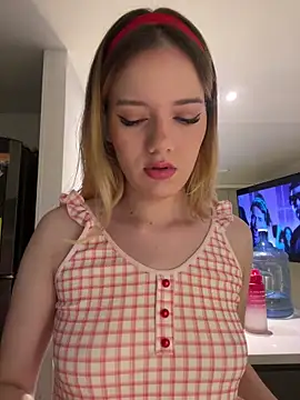 NicoleCut online show from 11-02-25, 10:20