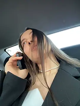 VelvetVixenI online show from 05-15-26, 05:00