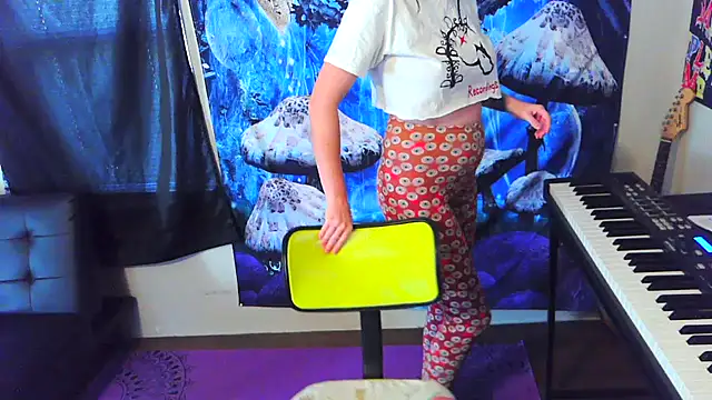  hellostormy  online show from 11-03-25, 03:59